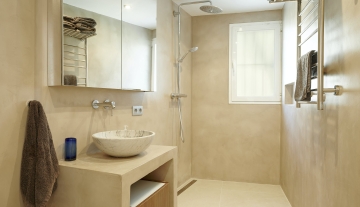 Resa Estates Ibiza for sale te koop Casa Rui Tourist license sta Eularia bathroom shower.jpg